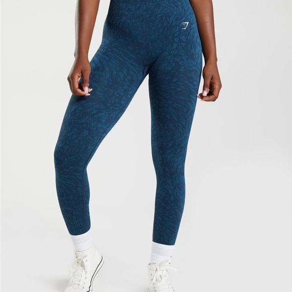 Gymshark Pants - GYMSHARK - Animal print Blue Patterned Women's Leggings. Excellent condition.